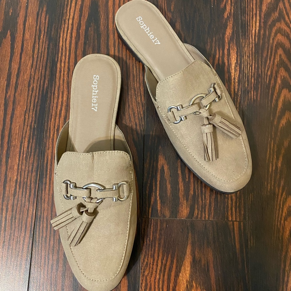 Suede mules